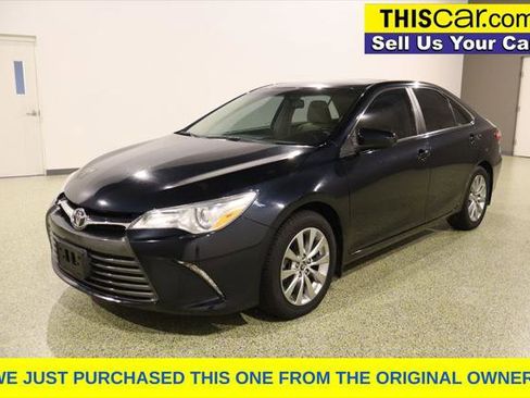 Used 2015 Toyota Camry XLE image 3