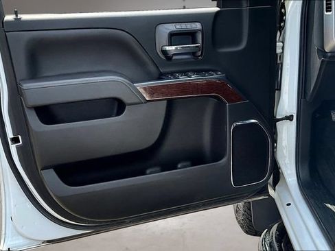 Used 2019 GMC Sierra 2500 SLT w/ Driver Alert Package AWD/4WD image 21
