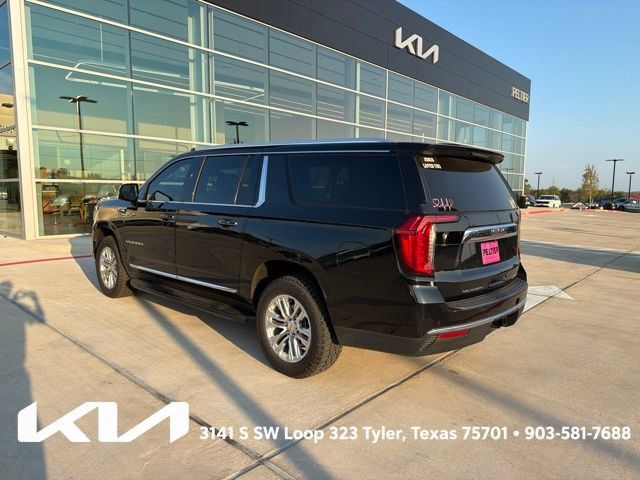 Used 2023 GMC Yukon XL SLT w/ SLT Luxury Package AWD/4WD image 9
