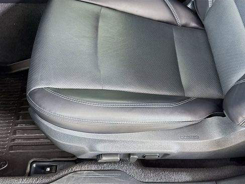 Used 2018 Subaru Outback 2.5i Limited AWD/4WD image 22