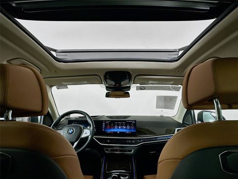 Certified 2023 BMW X7 xDrive40i w/ Premium Package image 23
