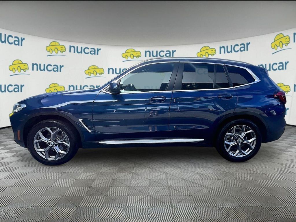 Used 2024 BMW X3 xDrive30i w/ Premium Package AWD/4WD image 3