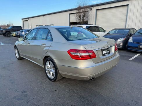 Used 2011 Mercedes-Benz E 350 E 350 4MATIC Sedan 4D image 16