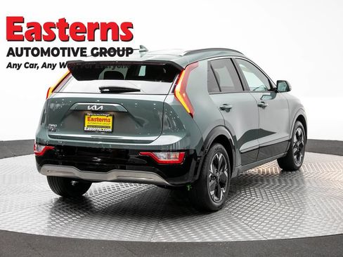 Used 2023 Kia Niro Wind w/ Wind Preserve Package FWD image 5