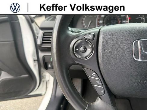 Used 2014 Honda Accord Sport image 18