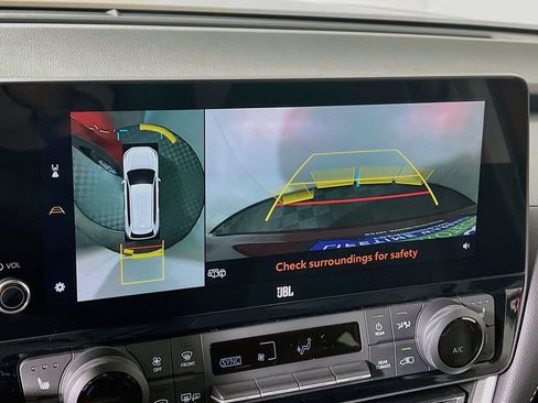 Certified 2025 Toyota Grand Highlander AWD image 11