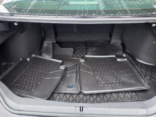 Used 2022 Toyota Avalon Limited w/ Advanced Safety Package FWD image 16
