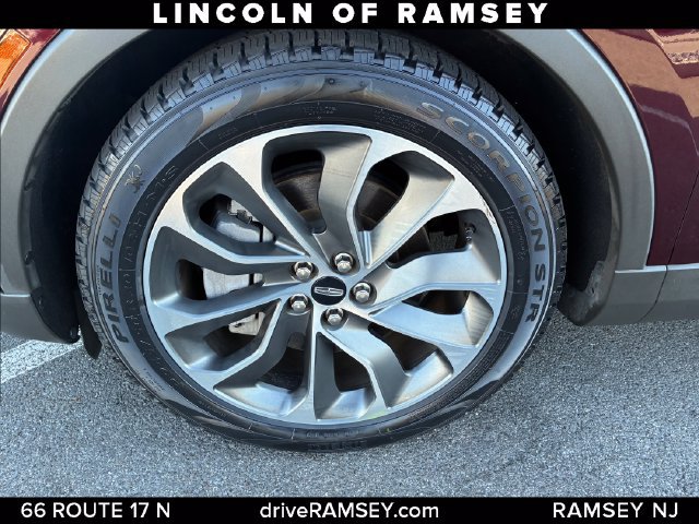 Used 2023 Lincoln Nautilus Reserve AWD/4WD image 29