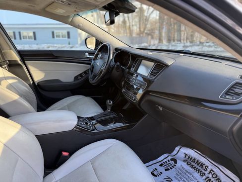 Used 2014 Kia Cadenza Limited image 20