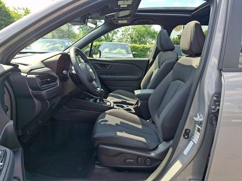 Certified 2025 Subaru Forester Premium AWD/4WD image 28