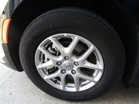 Used 2025 Chrysler Pacifica Select image 31