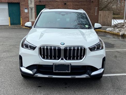 Certified 2025 BMW X1 xDrive28i w/ Premium Package image 2