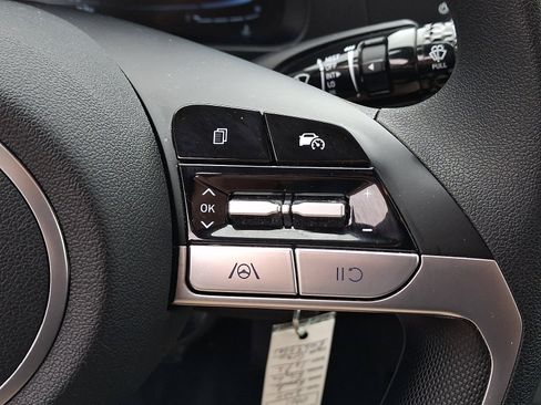 Certified 2024 Hyundai Elantra SE image 21