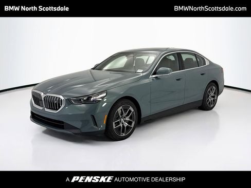 New 2026 BMW i5 eDrive40 w/ Premium Package AWD/4WD image 1