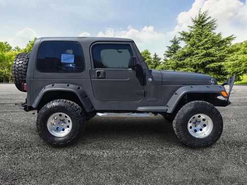 Used 2004 Jeep Wrangler X w/ Convenience Group image 8
