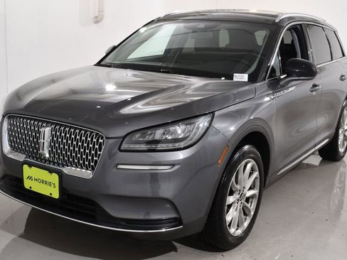 Used 2022 Lincoln Corsair AWD w/ Premium Package image 2