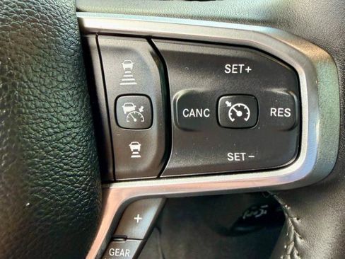 Used 2024 RAM 2500 Laramie w/ Safety Group AWD/4WD image 24