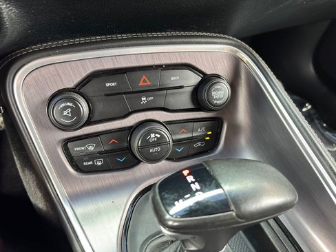 Used 2016 Dodge Challenger R/T w/ Blacktop Package image 27