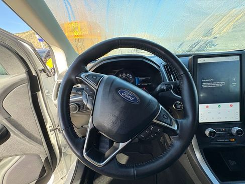 Certified 2024 Ford Edge SEL image 4