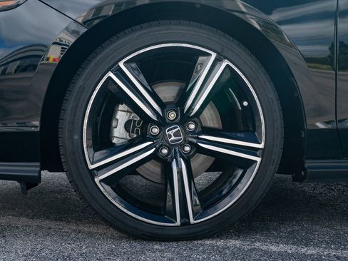 Used 2024 Honda Accord Sport image 10