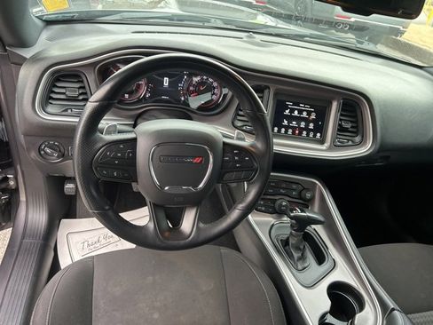 Used 2022 Dodge Challenger GT w/ Driver Convenience Group image 27