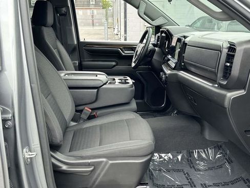 Used 2024 Chevrolet Silverado 1500 LT AWD/4WD image 20