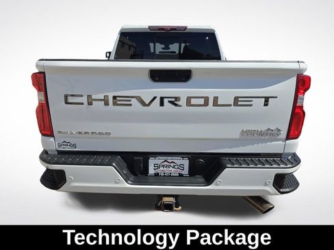 Used 2022 Chevrolet Silverado 3500 High Country w/ Technology Package AWD/4WD image 5