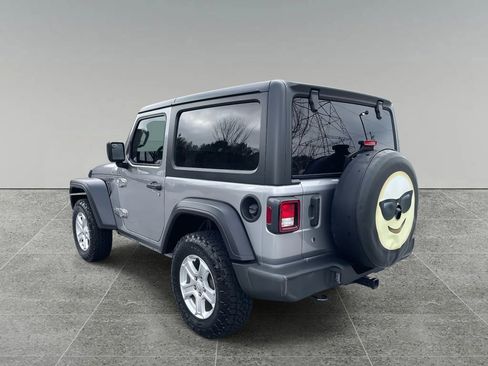 Used 2020 Jeep Wrangler Sport S image 3