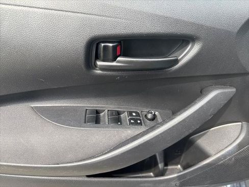 Used 2024 Toyota Corolla LE FWD image 11