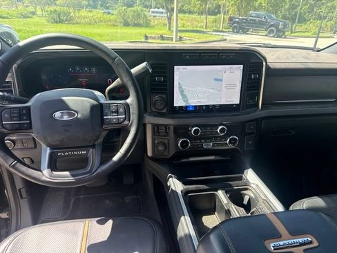 Used 2024 Ford F450 Platinum w/ FX4 Off-Road Package AWD/4WD image 12