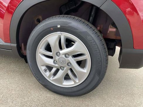 New 2026 Hyundai Venue SE image 4