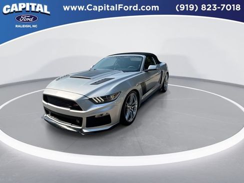 Used 2016 Ford Mustang GT Premium RWD image 4