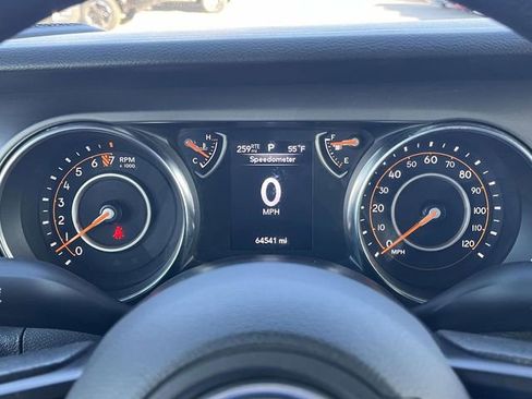 Used 2022 Jeep Gladiator Sport image 32