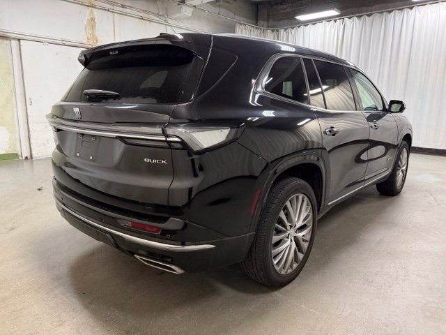 Used 2026 Buick Enclave Avenir w/ Super Cruise Package AWD/4WD image 5