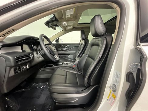 Used 2025 Lincoln Corsair FWD w/ Equipment Group 101A image 16