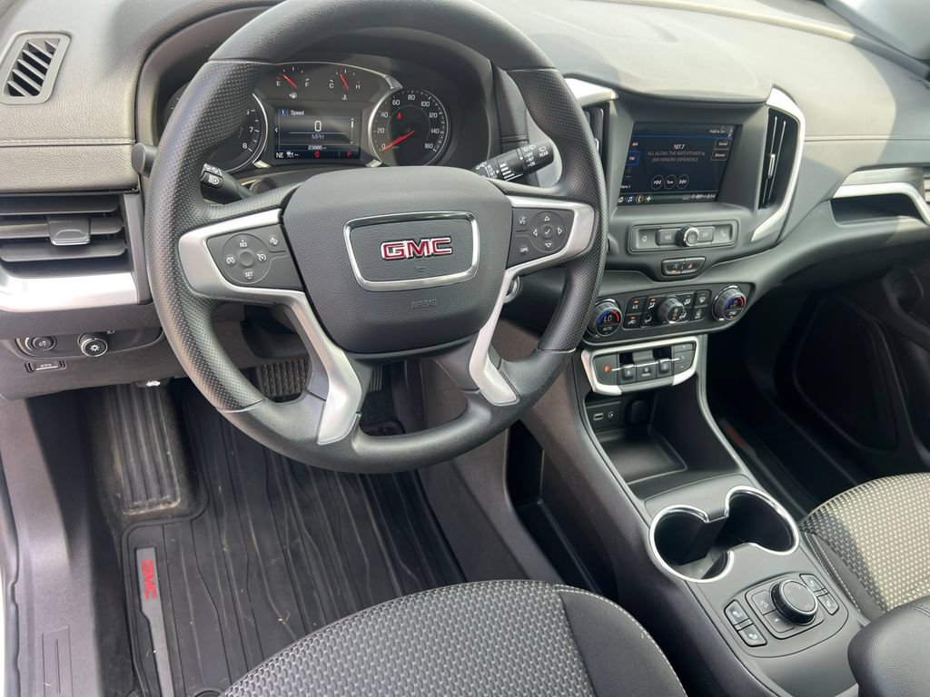 Used 2024 GMC Terrain SLE w/ Driver Convenience Package AWD/4WD image 13