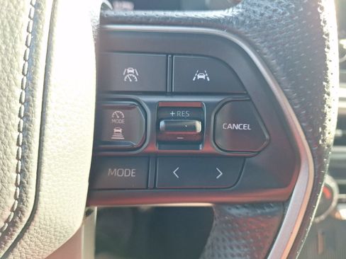 Used 2024 Toyota Tacoma TRD Sport AWD/4WD image 21