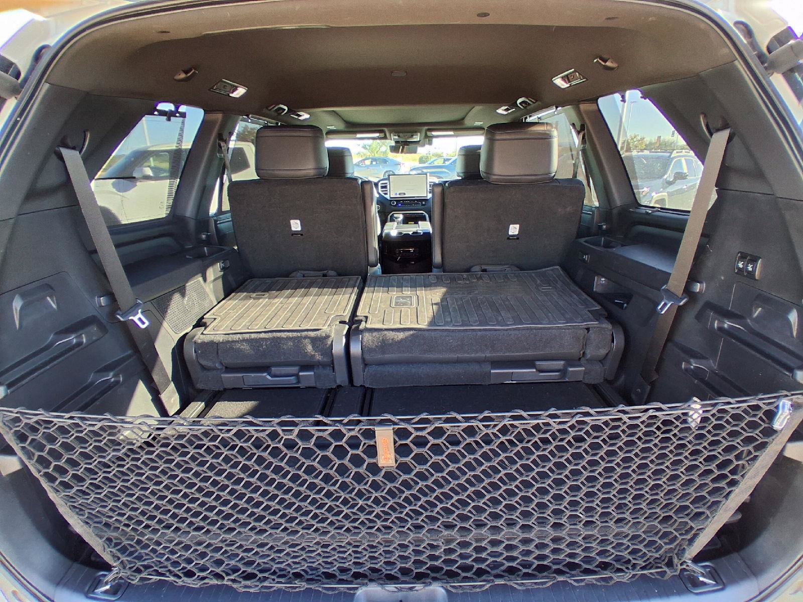 Used 2024 Toyota Sequoia Platinum AWD/4WD image 20