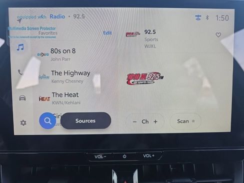 Used 2026 Toyota Corolla SE w/ SE Premium Package image 29