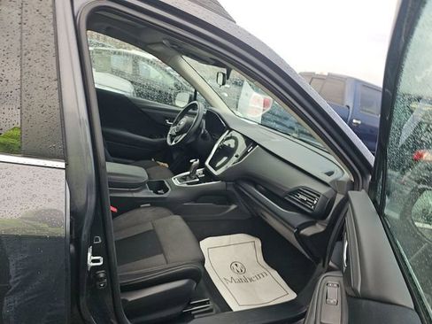 Used 2023 Subaru Outback Premium image 8