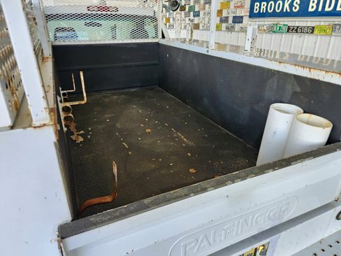 Used 2004 Chevrolet Silverado 2500 W/T image 9