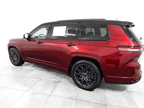 Used 2023 Jeep Grand Cherokee L Summit w/ Advanced Protech Group IV AWD/4WD image 5