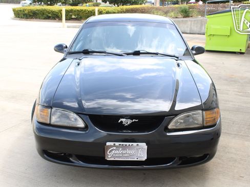Used 1994 Ford Mustang GT RWD image 11