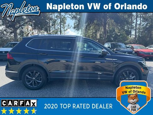 Certified 2022 Volkswagen Tiguan SE image 4