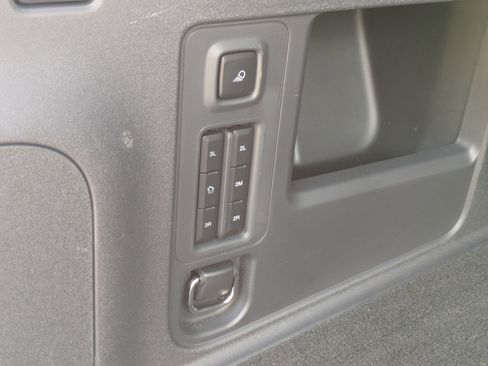 Certified 2025 Ford Expedition Platinum w/ Driver's Package image 37