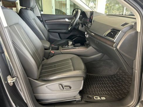 Used 2021 Audi Q5 2.0T Premium Plus w/ Premium Plus Package AWD/4WD image 23