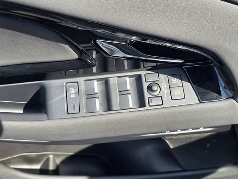 Certified 2024 Land Rover Range Rover Evoque S AWD/4WD image 29