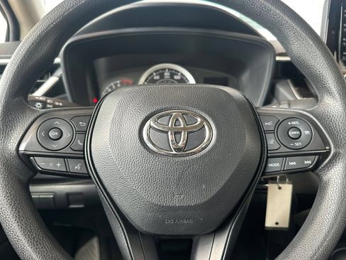 Used 2022 Toyota Corolla LE FWD image 23
