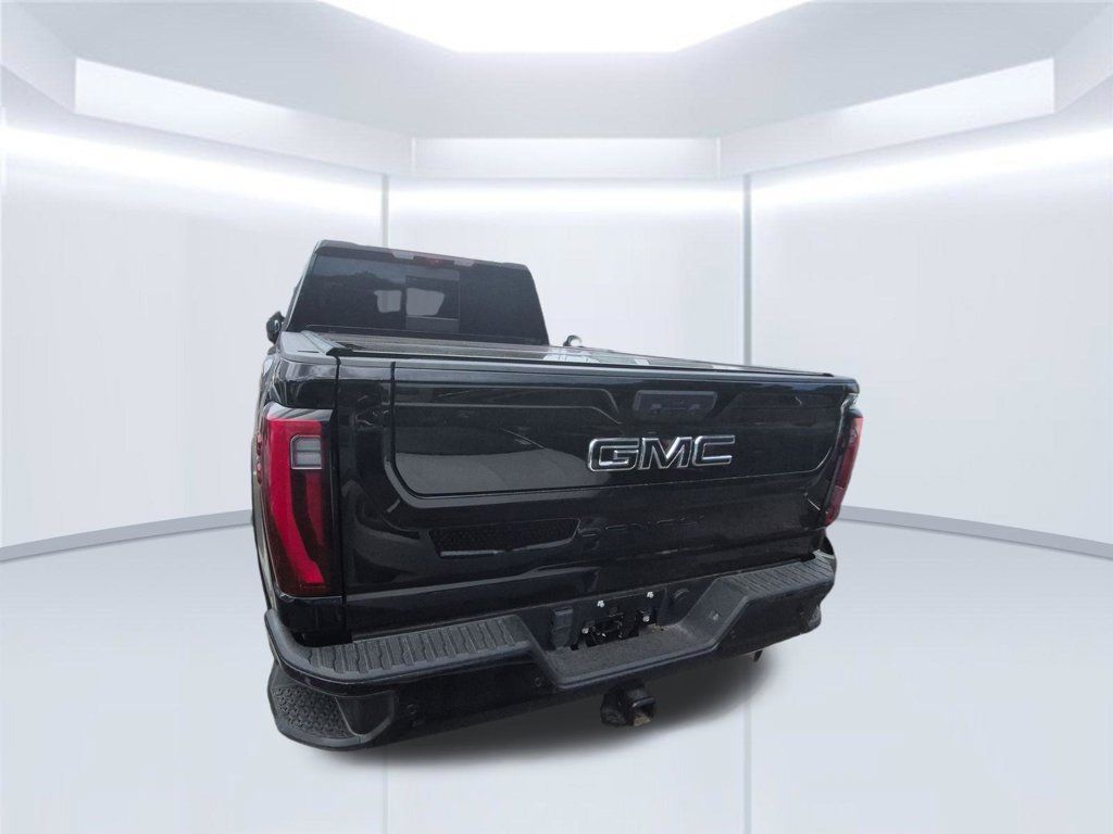 Used 2024 GMC Sierra 3500 Denali w/ Denali Reserve Package AWD/4WD image 2
