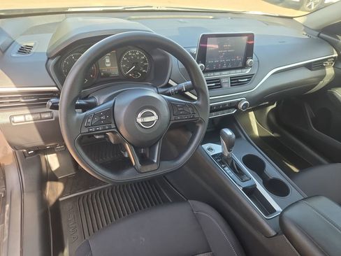 Certified 2025 Nissan Altima 2.5 S FWD image 15